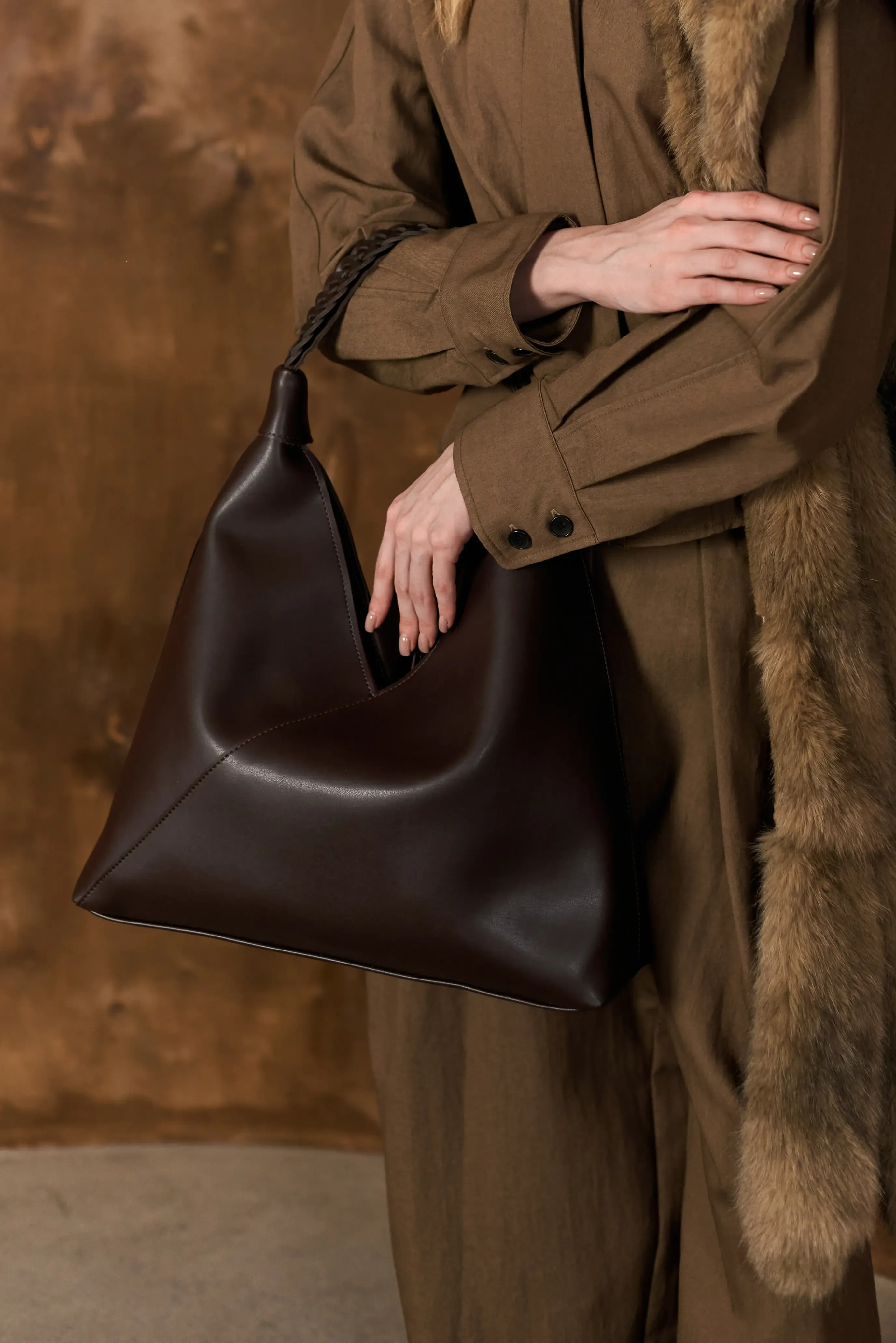SHOPPER BIND BROWN